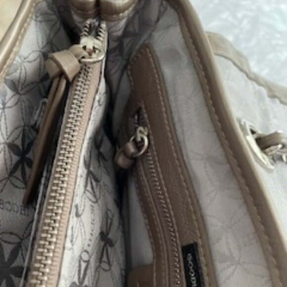 Bodhi Leather Handbag with Silver Hardware - Picture 6 of 7